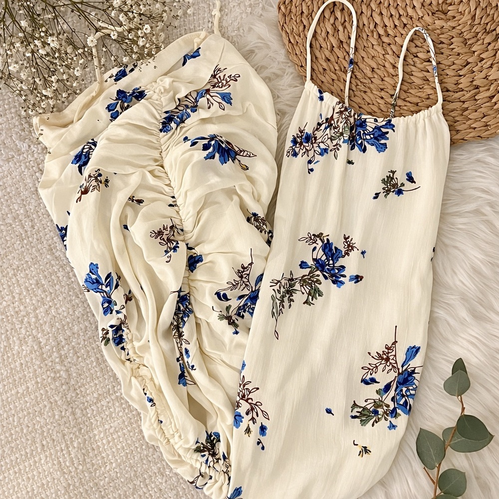 Olivaceous Cream Floral Open Back Ruched Midi Dress – Size Small – NWT